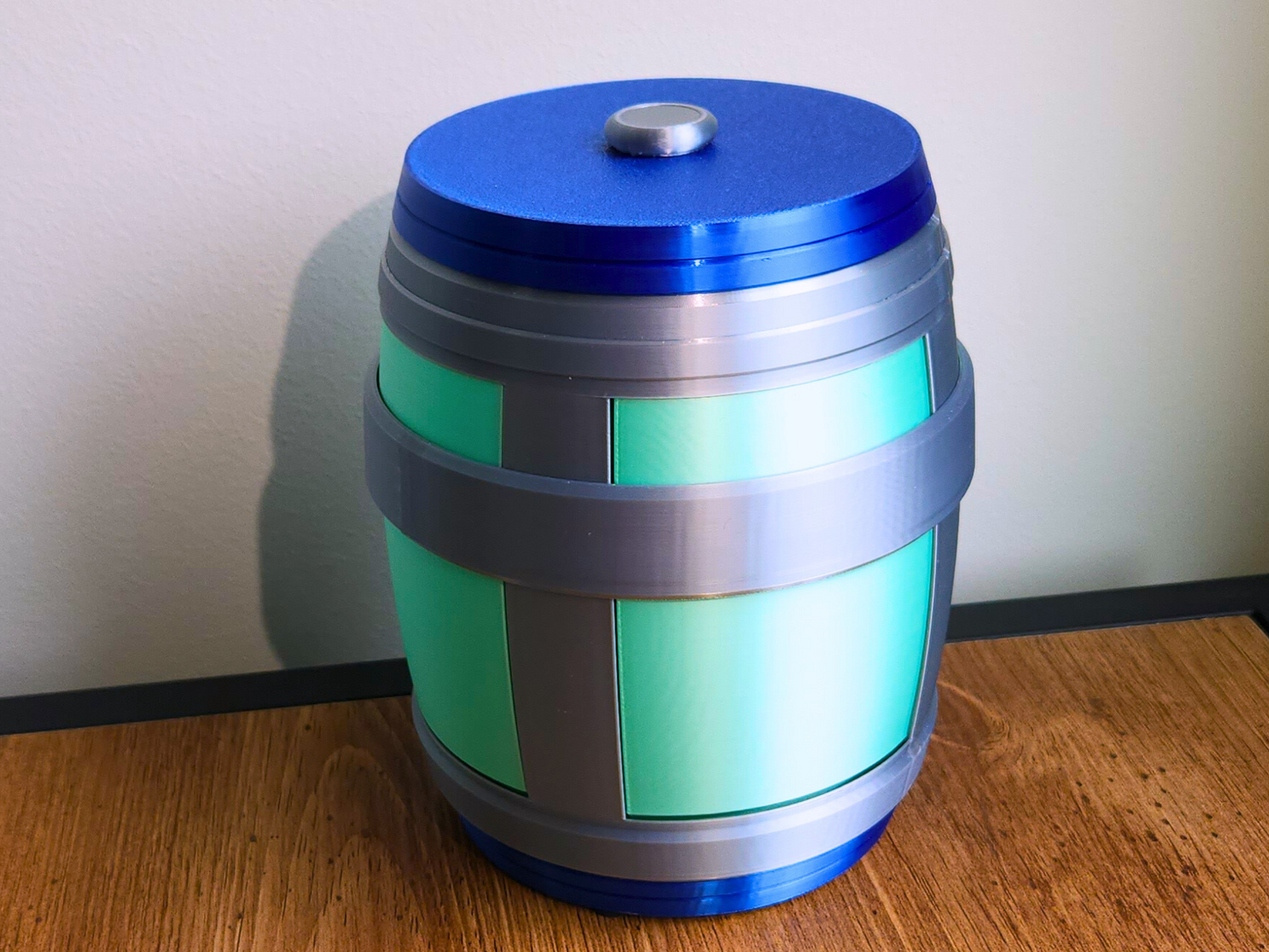 LIMITED EDITION: Metallic Battle Royale-Inspired Gaming Light - Color Changing